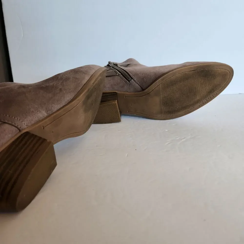 OLD NAVY Ankle Boot Womens 7.5 Dark Taupe Faux Suede Ankle Strap Boho Bohemian